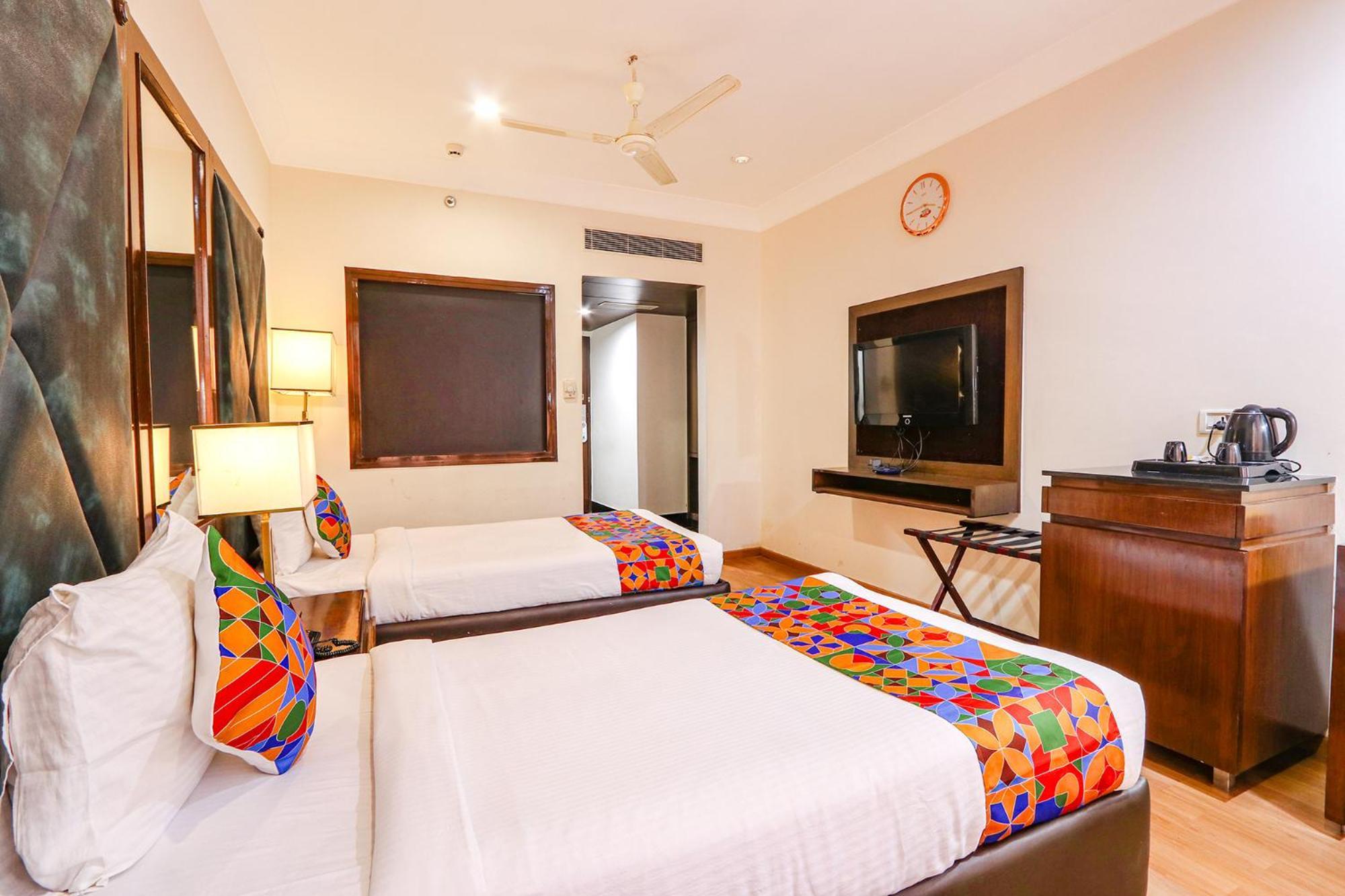 Fabhotel Prime Svm Grand - Banjara Hills Haiderabad Buitenkant foto